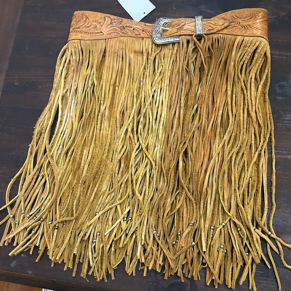 Fringe belt